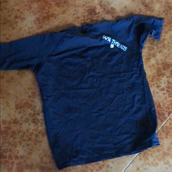 Tapa Threads Rash Guard Size XL - Picture 2 of 2